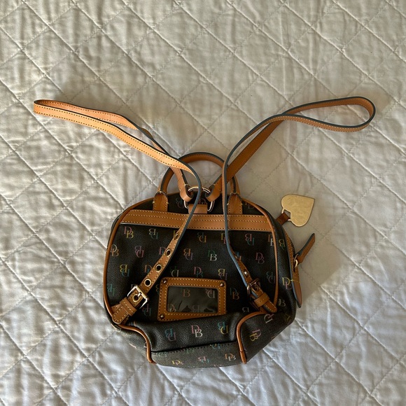 Backpack - Picture 6 of 14